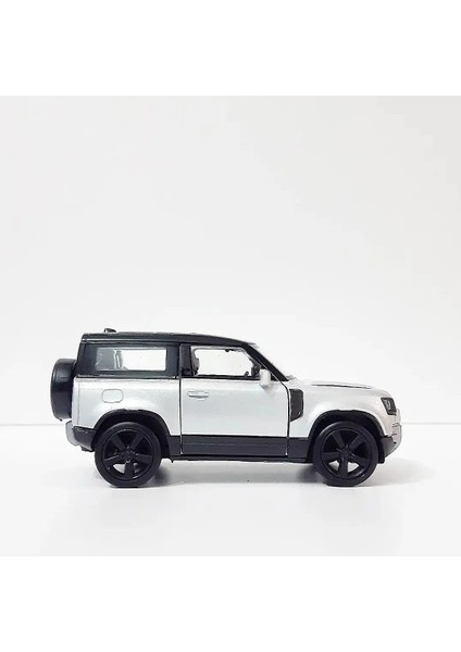 Land Rover Defender 1:38 Model Maket Araba Gümüş