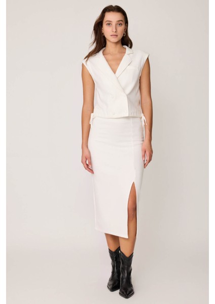 Önü Düğmeli Beli Büzgülü Triko Yelek fiyatları