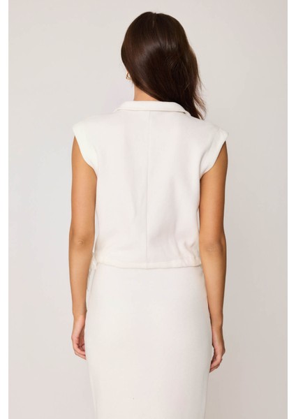 Önü Düğmeli Beli Büzgülü Triko Yelek indirimleri