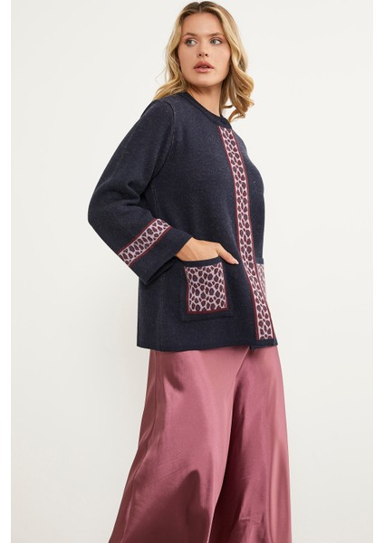 Leopar Detaylı Geniş Kalıp Triko Hırka - Lacivert fiyatları