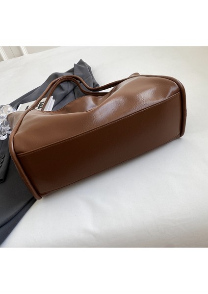 Büyük Kapasiteli Kadın Omuz Çantası (Yurt Dışından) fırsatları