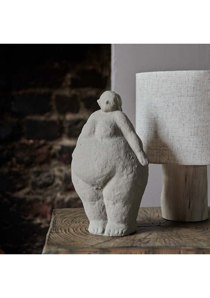 Atelier Orange Iskandinav Alle Fat Lady Dekoratif Beton Heykel Biblo