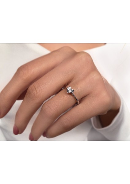 0,10 Karat Pırlanta Tektaş Kalpli Yüzük 0415R0012 fırsatları
