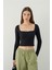 Siyah Kare Yaka Triko Bluz 1