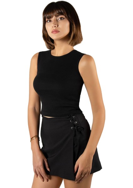 Kadın Siyah Fitted/vücuda Oturan Crop Halter Yaka Fitilli Esnek Örme Bluz Atlet 23K-TRP-CRP06
