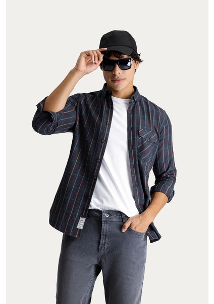 Uzun Kol Slim Fit Ekose Spor Gömlek