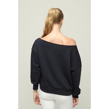 Kadın Düşük Omuzlu Uzun Kollu Örme Sweatshirt