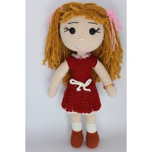 Ilgaz Shop Design Kırmızı Elbiseli Turuncu Saçlı Organik Amigurumi Aksesuarlı Sevimli Bebek