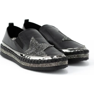 Kadın Bağcıksız Kauçuk Taban Comfort Taş Yıldızı Modelli Tam Kalıp Ortopedik Deri Klasik Anne Ayakkabı