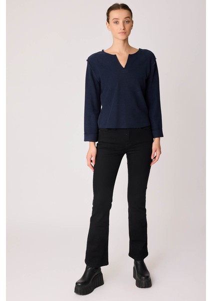 Kesik V Yaka Ters Dikiş Bluz fiyatları