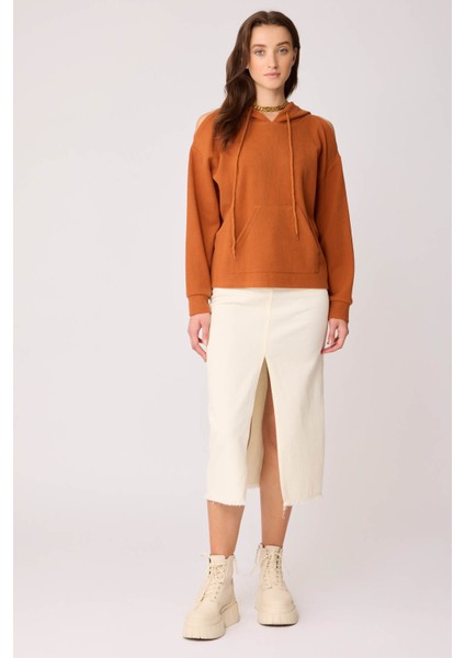 Omuz Dekolteli Kanguru Cep Kapüşonlu Sweatshirt