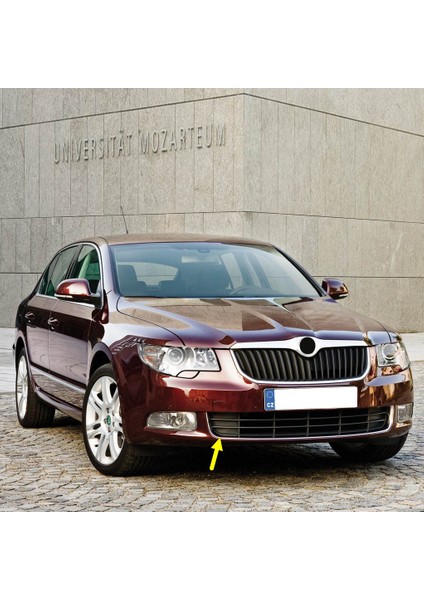 Skoda Superb 2 2009-2013 Ön Tampon Orta Izgara Sağ Parça 3T0853666