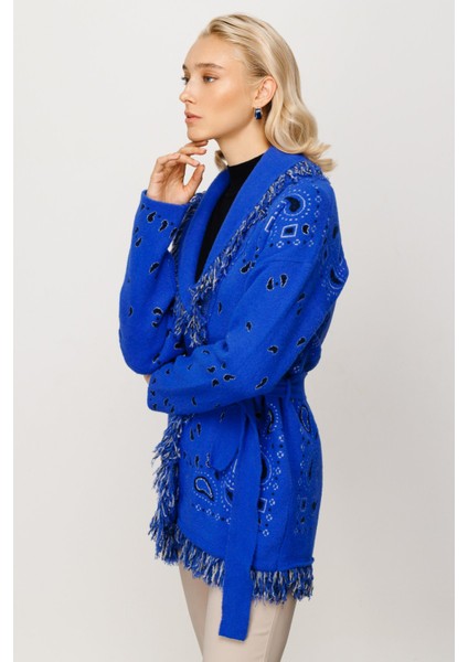 Bayan On Püskül Detaylı Desenli Hırka fiyatları