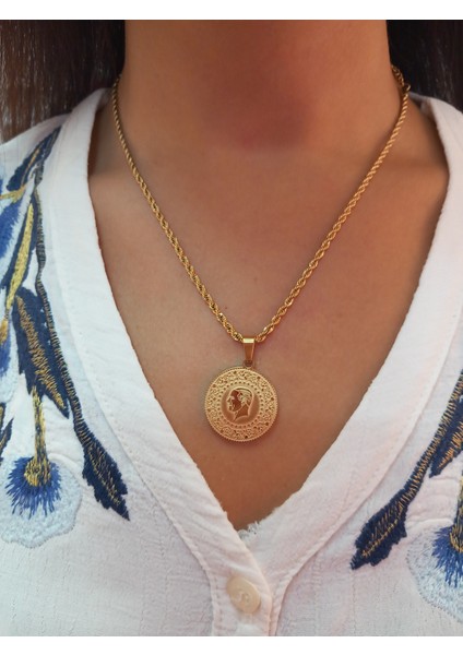 Yarım Tur Paslanmaz Çelik Kolye