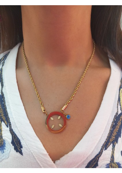 Çeyrek Çerçeveli Paslanmaz Çelik Kolye