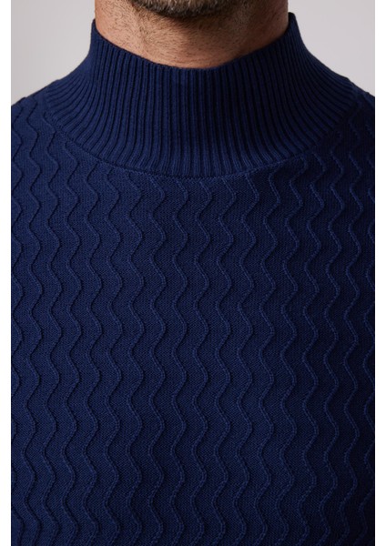 Slim Fit Dar Kesim Yarım Balıkçı Yaka Desenli Tüylenmeyen Lacivert Erkek Kazak fırsatları