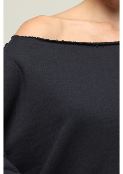Kadın Düşük Omuzlu Uzun Kollu Örme Sweatshirt indirimleri