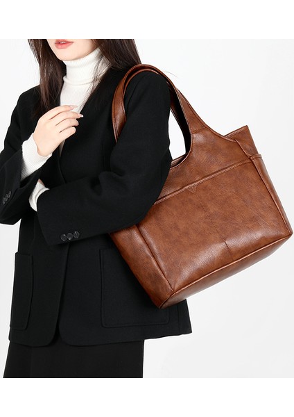 Tote Çanta Kadın Büyük Kapasiteli Çanta 2023 Yeni Banliyö Retro Yumuşak Deri Omuz Çantası (Yurt Dışından) fiyatları