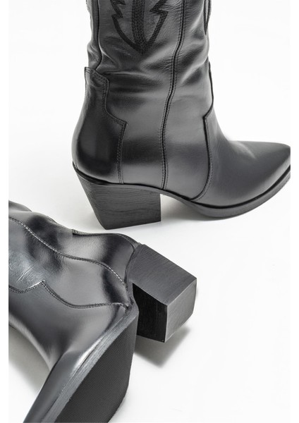Siyah Deri Kadın Western Çizme fırsatları