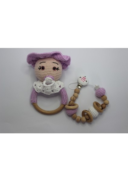 Ilgaz Shop Design Amigurumi Organik Mor Sevimli Bebek Emzik Askısı ve Diş Kaşıyıcı Çıngırak Seti