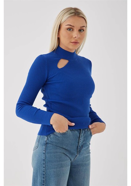 Kadın Pencere Detaylı Kazak 23K0167K1 Saks modelleri