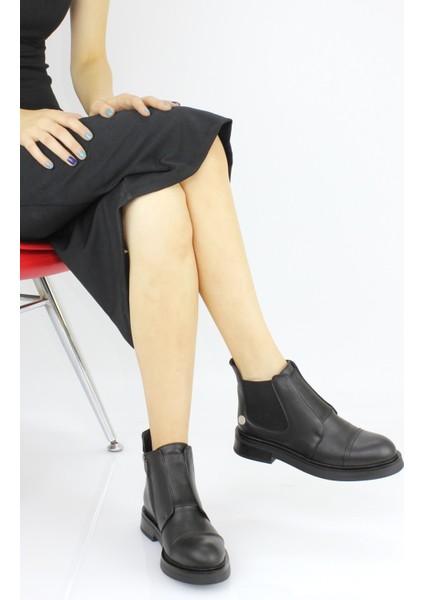 Kadın Ortopedik Hakiki Deri Lastik Boğazlı Kısa Klasık Bot M24/KB1770 modelleri