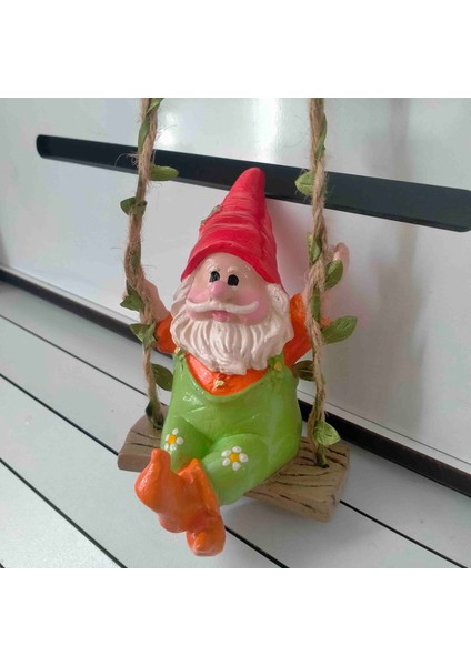13 cm Salıncaklı Cüce Duvar Süsü , Dekoratif Aksesuar , Balkon Süsü , Çocuk Odası Biblo