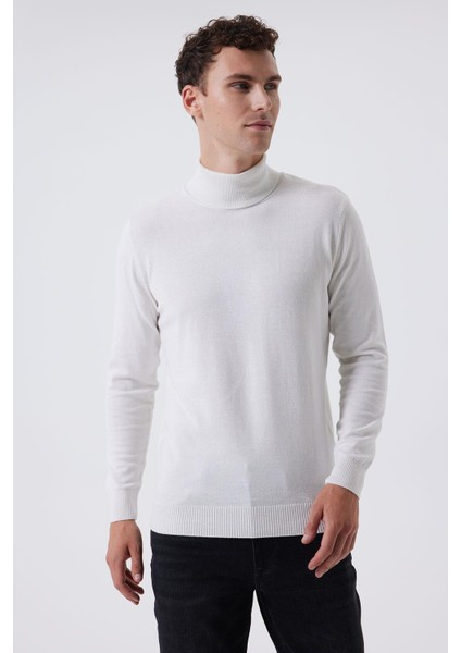 Martens Erkek Balıkçı Yaka Ekru fiyatları