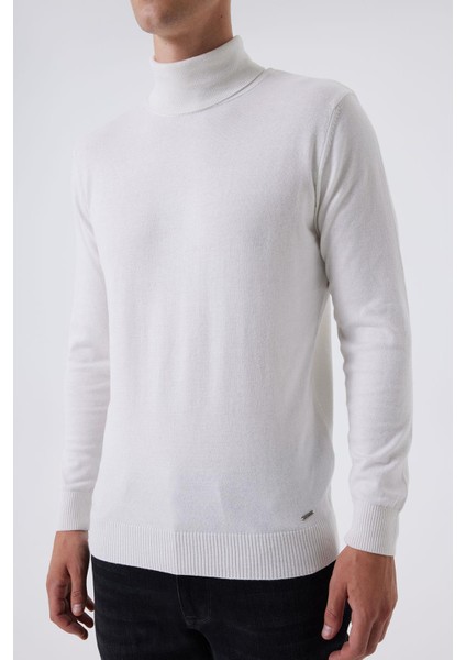 Martens Erkek Balıkçı Yaka Ekru modelleri