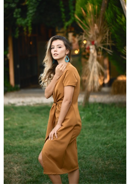 Deri Damla Motif Çelik Kancalı Küpe