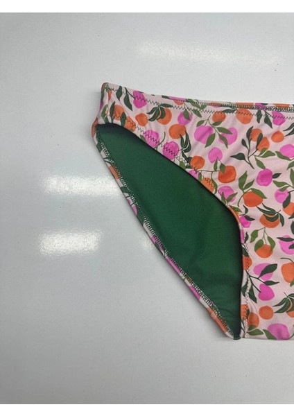 Kadın Renkli Desenli Bikini Altı fırsatları