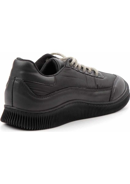 Siyah Kadın Sneaker K01703026709