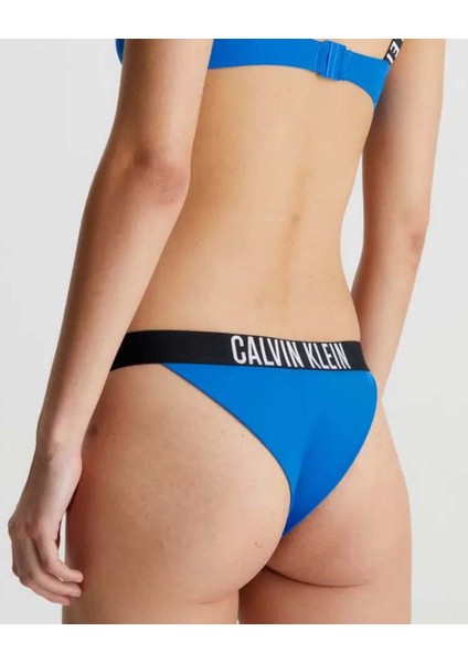 Kadın Calvin Klein Elastik Şeritli Brazilian Kesim Bikini Altı