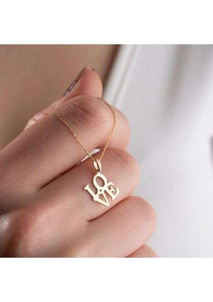 925 Ayar Gümüş Love Kolye