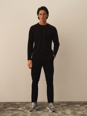 Xint Erkek Siyah Pamuk Dokulu Regular Fit Uzun Kollu Tişört