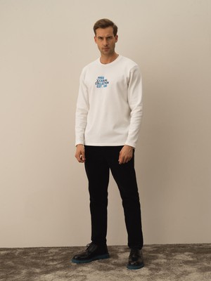 Xint Erkek Kırık Beyaz Pamuk Dokulu Regular Fit Uzun Kollu Tişört