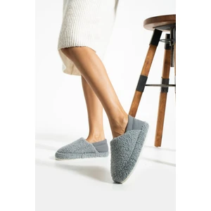 Trios Shoes Kadın Lastikli Kaymaz Taban Peluş Ev Botu Panduf TS1153
