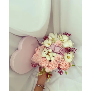 Zb Flowers Sevgiliye hediye Kalpli Kutuda Ayıcıklı Çikolatalı Çiçek Kutusu doğum Günü hediye