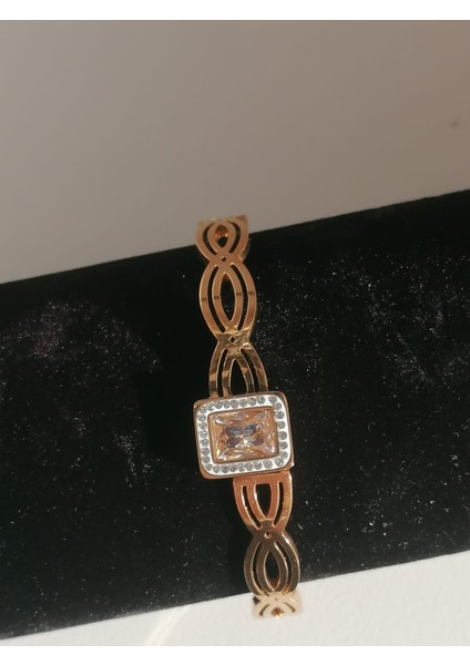 Kadın Ithal Çelik Kararmaz Baget Taşlı Gold Kelepçe modelleri