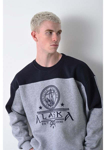 Erkek Gri Alaska Baskı Bisiklet Yaka Oversize Sweatshirt