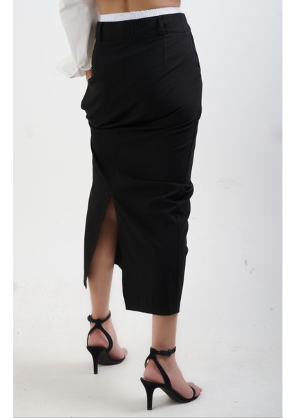 Siyah Poly Boxer Detaylı Etek fırsatları