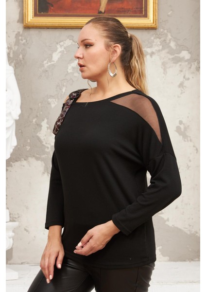 Omuz Detaylı Siyah Büyük Beden Bluz modelleri