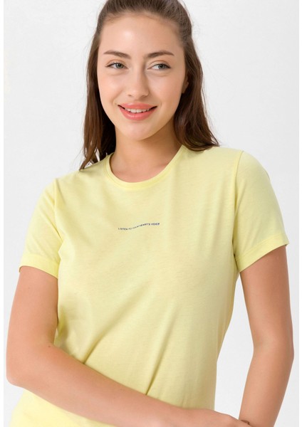 Kadın Kısa Kol Basic T-Shirt fırsatları