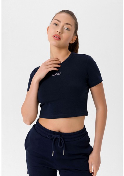 Kadın Slim Fit Crop T-Shirt fırsatları
