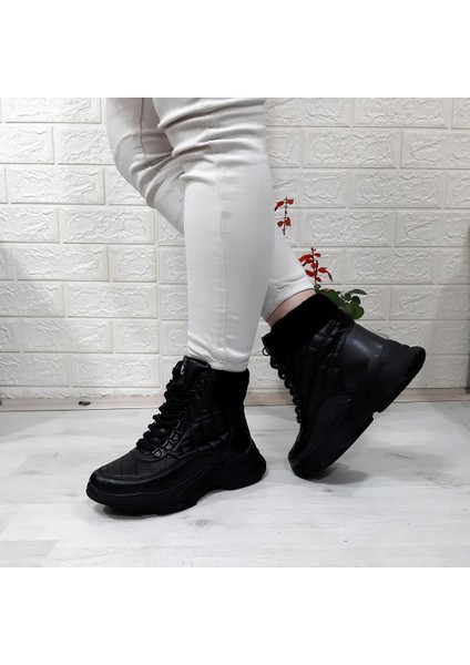 M.p 1408 Siyah Kaymaz Taban 18CM Kısa Kadın Bot
