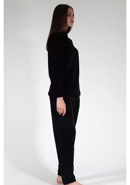 Kadın Kadifeyakalı Yarım Fermuarlı Uzun Kol Pijama Takım modelleri
