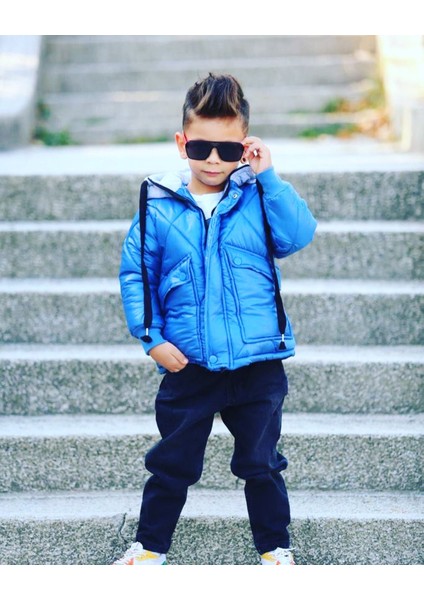 Erkek Çocuk Şişme Mont Kapüşonlu Elyaf Dolgulu Içi Astarlı Cepli