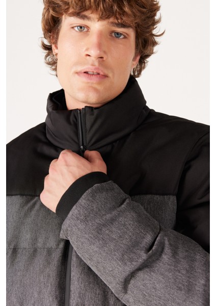 Regular Fit Normal Kesim Dik Yaka Siyah Gri Şişme Mont