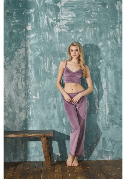 Kadın Crop Fransız Kadife Sabahlıklı Dantel Detaylı Bralet Pijama Takımı 3lü Set fiyatları