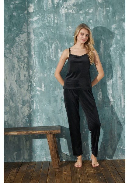 Kadın Fransız Kadife Ip Askılı Sabahlıklı Dantel Detaylı Pijama Takımı 3lü Set fırsatları